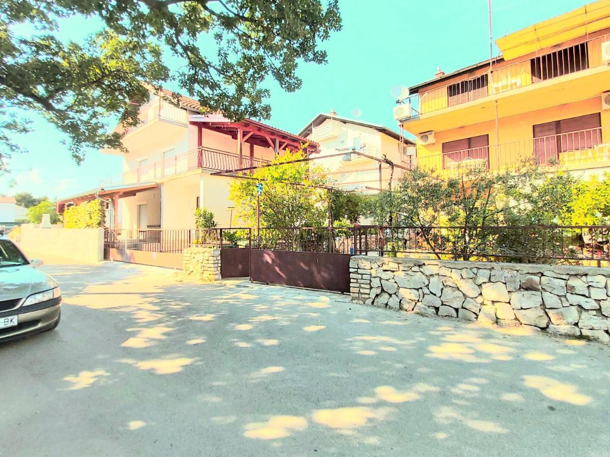 Apartman Arija-Pino 보디체 외부 사진